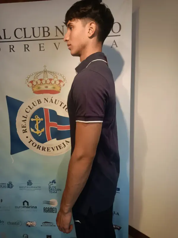 Polo azul marino club hombre