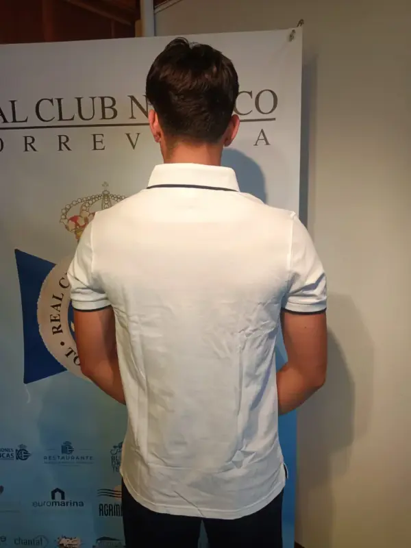 Polo blanco club hombre
